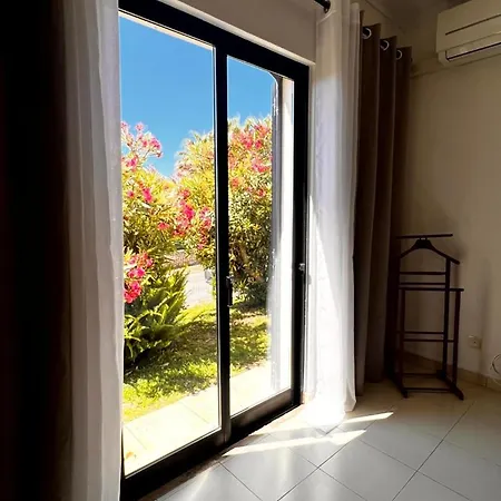 Casa Solway Algarve Escape With Garden & Terrace Apartment